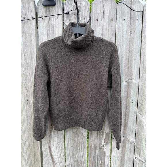 H&M Sweaters - Cozy H&M Turtleneck Sweater Womens XS Brown Knit Wool Blend Pullover Relaxed Fit